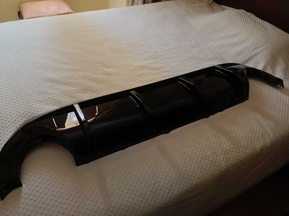 Difusor traseiro BMW F40 de dupla saída de escape, marca CT Carbon