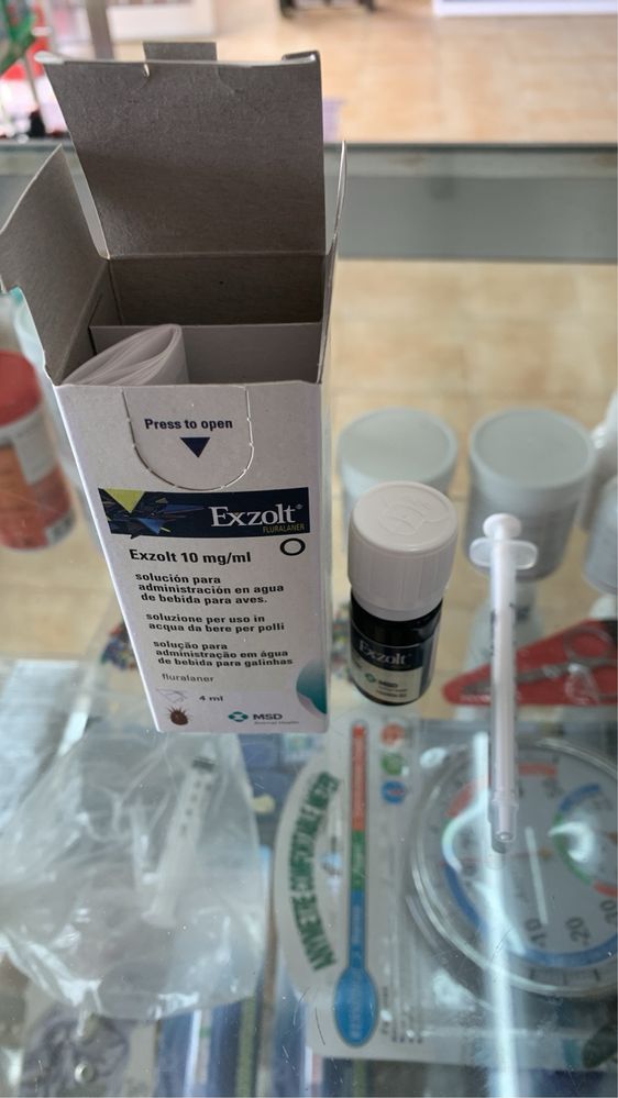(Avi-Maia) Exzolt  original acaros vermelhos