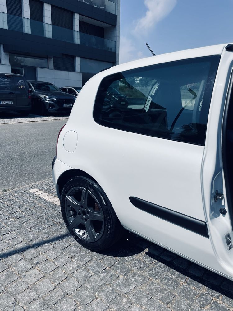 Renault 1.5 DCI Comercial