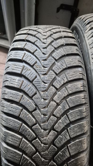 Гума,резина 215/65/16 зимова.