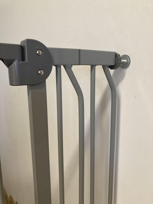 Barierka ochronna bramka na schody Lionelo Truus slim szara 75-105cm