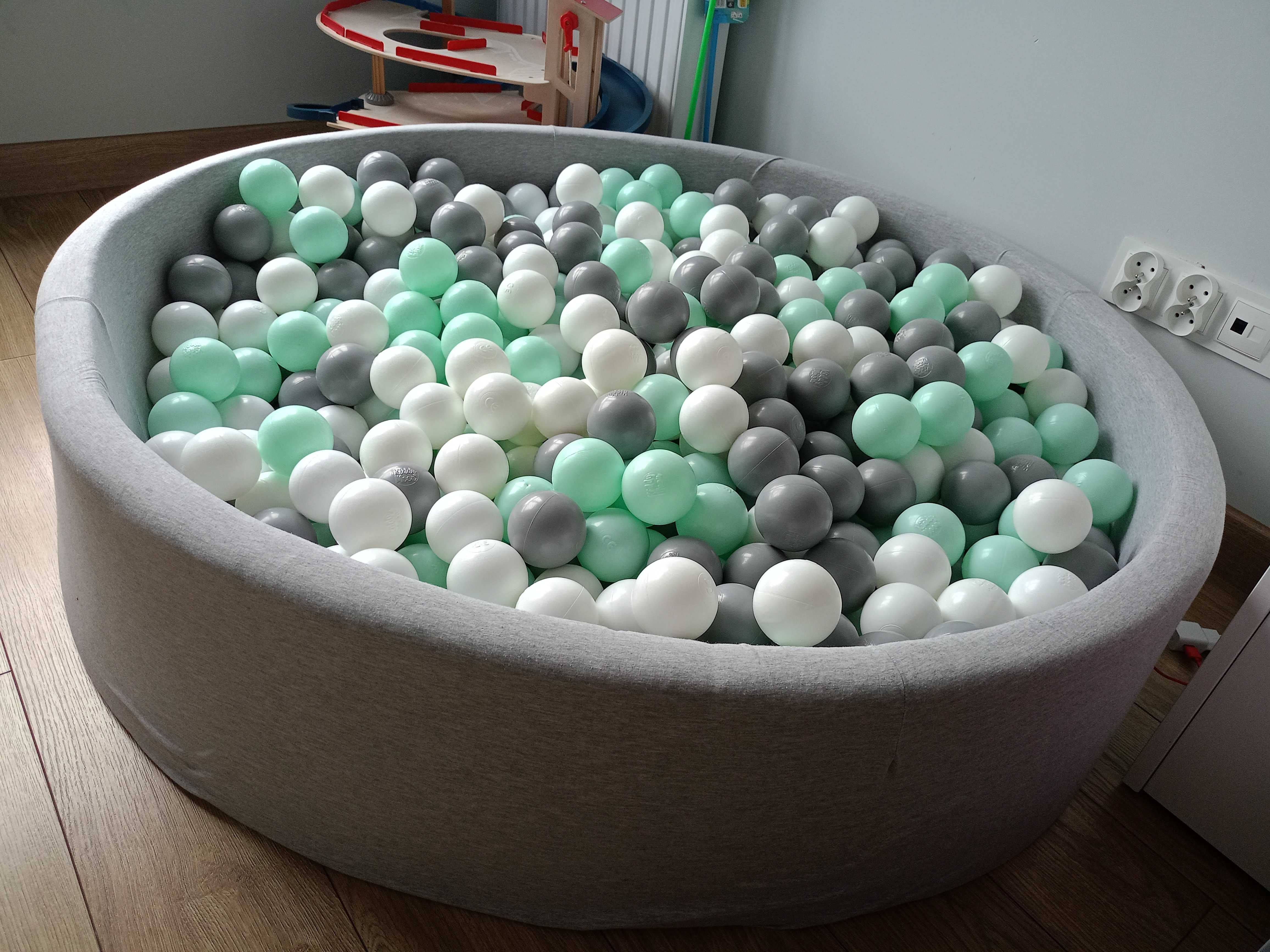 KiddyMoon Suchy basen okrągły z piłeczkami 7cm 120x30
