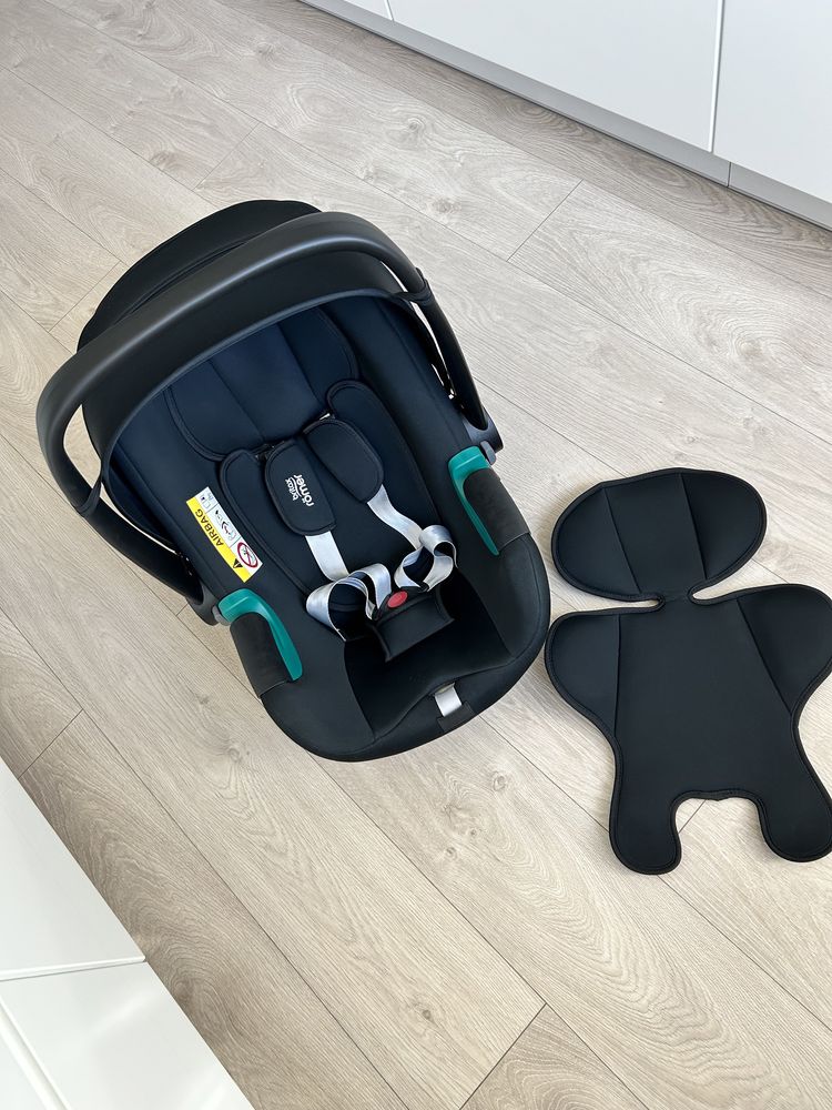 Britax Römer Baby Safe 3 i-size nosidło nosidełko fotelik