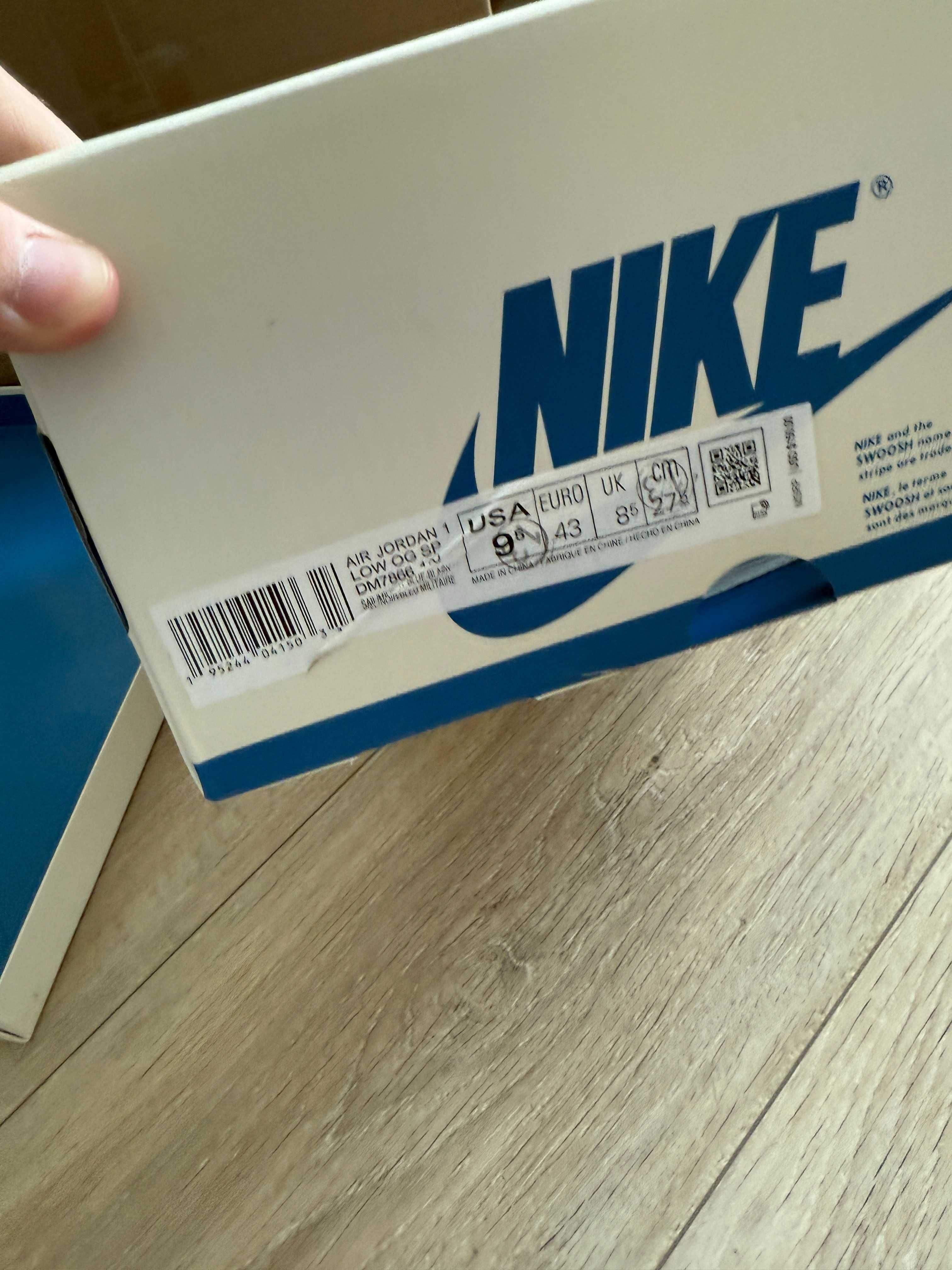 Jordan 1 Low Travis Fragment r. 43 + Balenciaga Track czarne r. 42