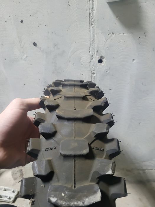 Покрышки kenda 100/90-18 и 90/90-21