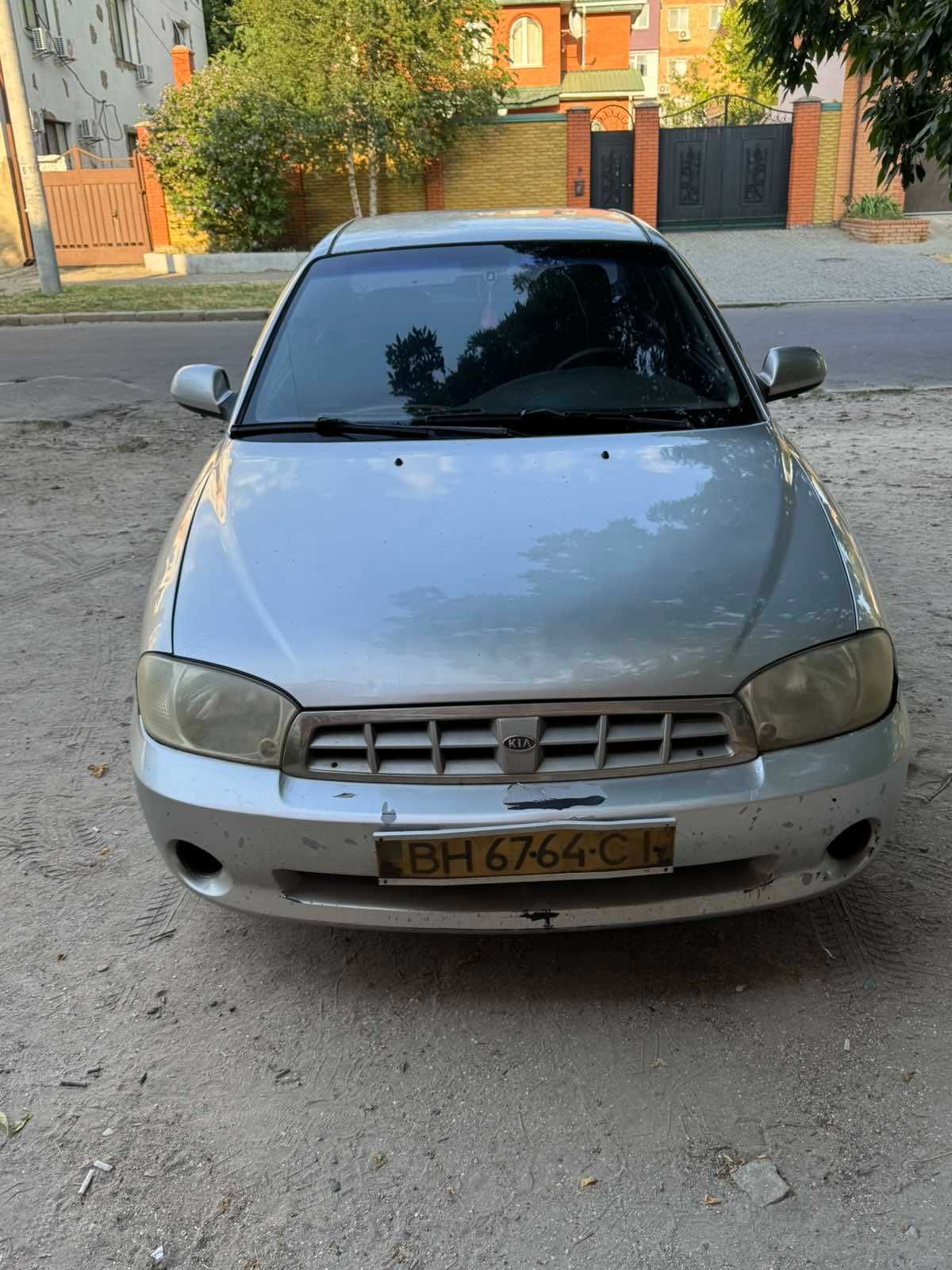Kia sephia 2003г,