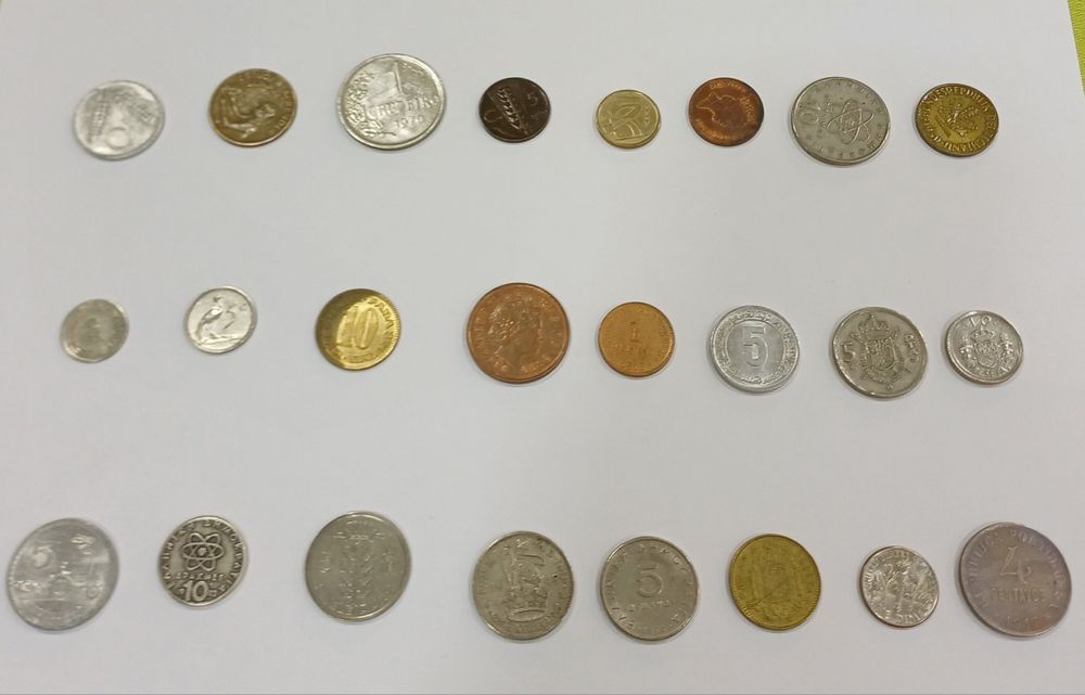 Lote 7 / Conjunto 7 de 30 Moedas Diferentes