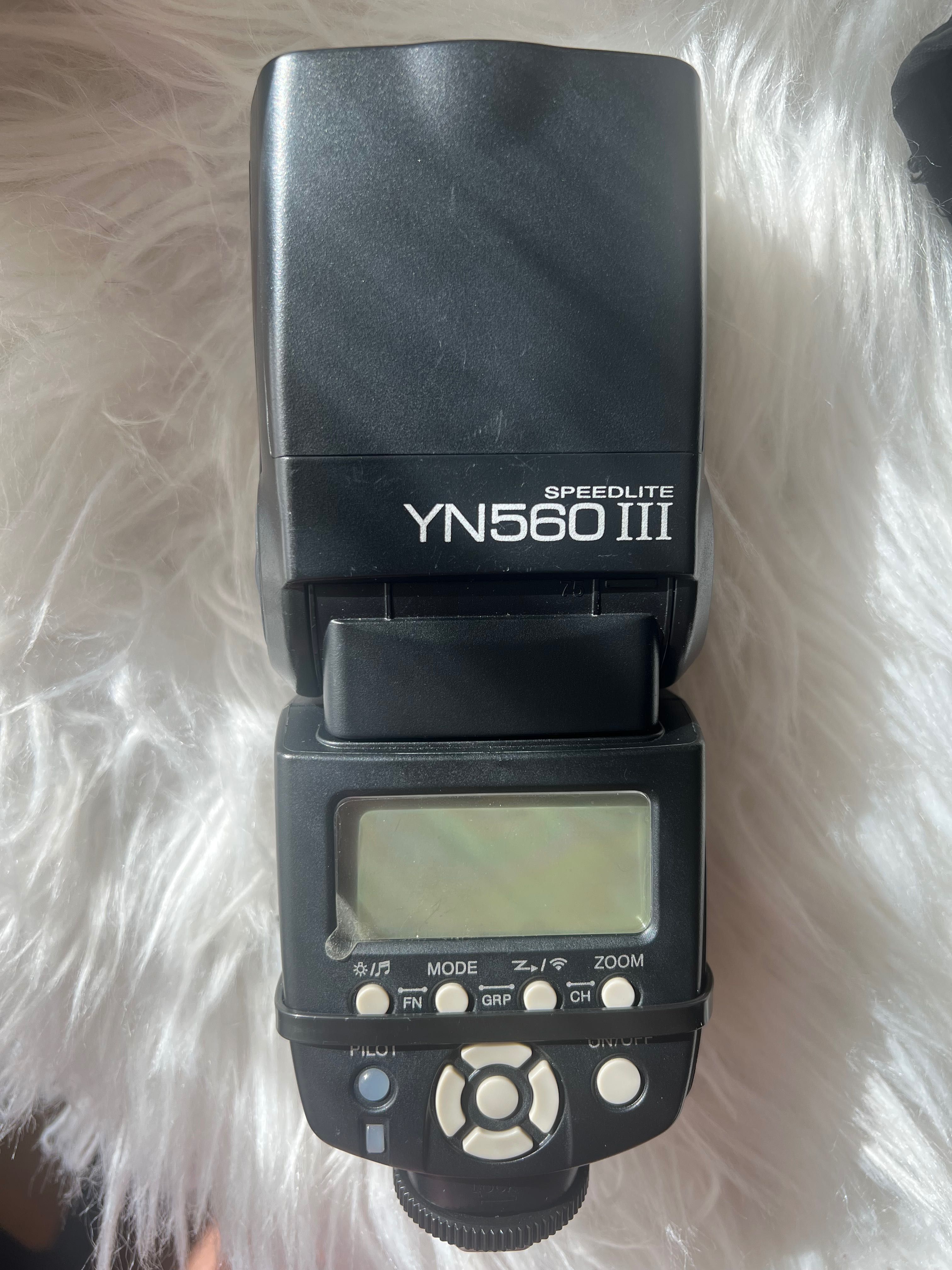 Спалах ,  Вспишка Yongnuo YN560 III + зарядка та батарейки