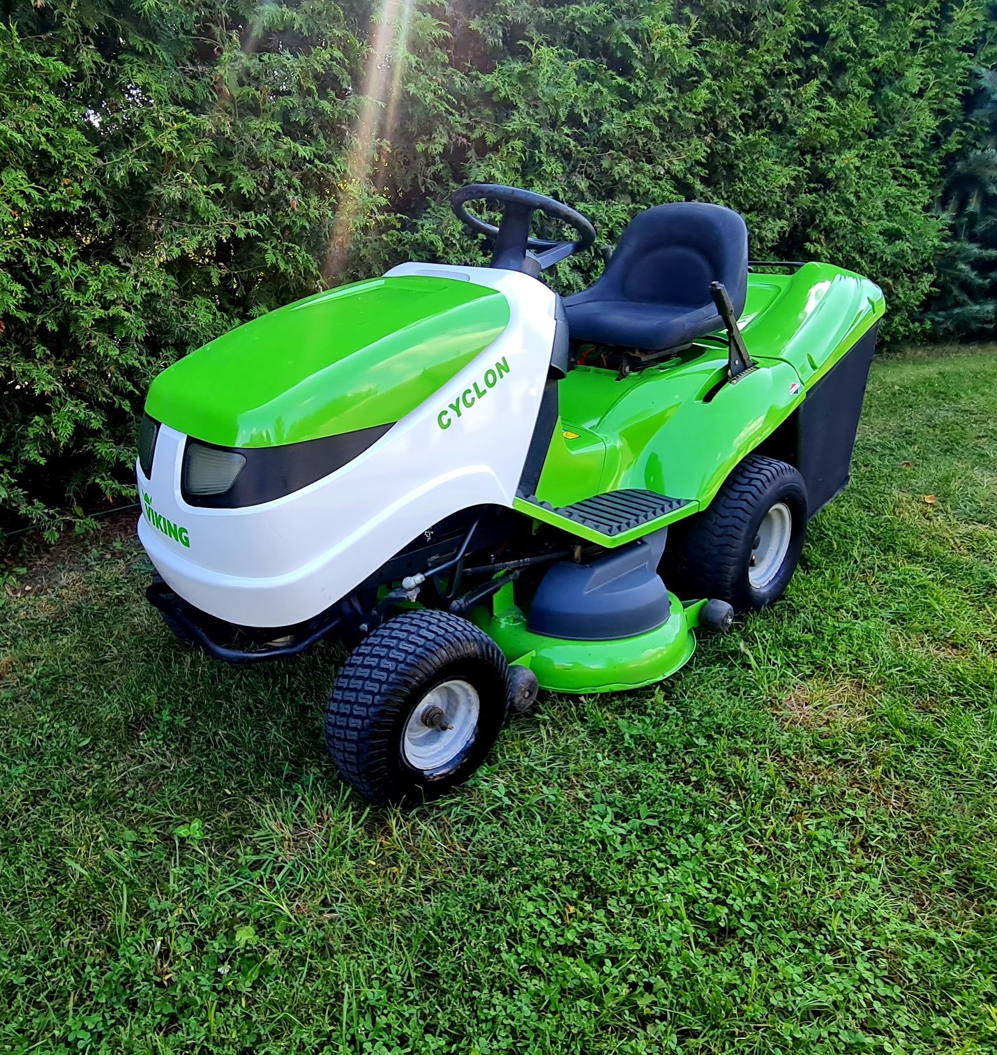 Traktorek kosiarka VIKING 17.5km briggs hydrostatic