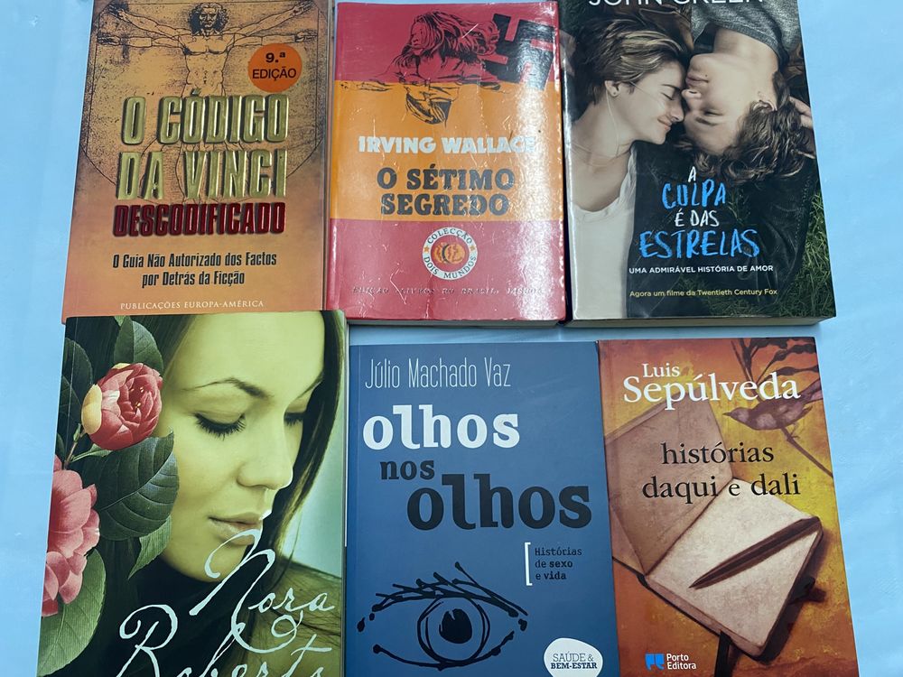 Vários livros, vários autores nacionais e internacionais