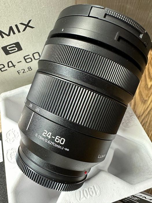 Lumix S 24-60 f.2/8 (como nova)