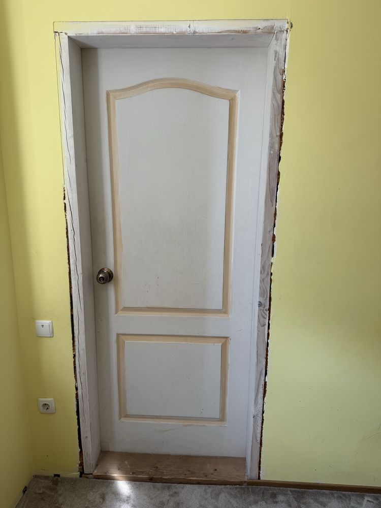 Продам міжкімнатні двері