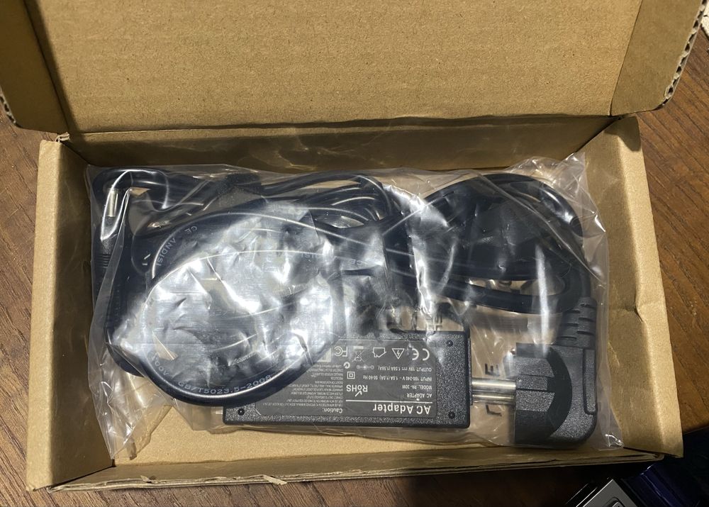 Toshiba mini NB205-N325BL