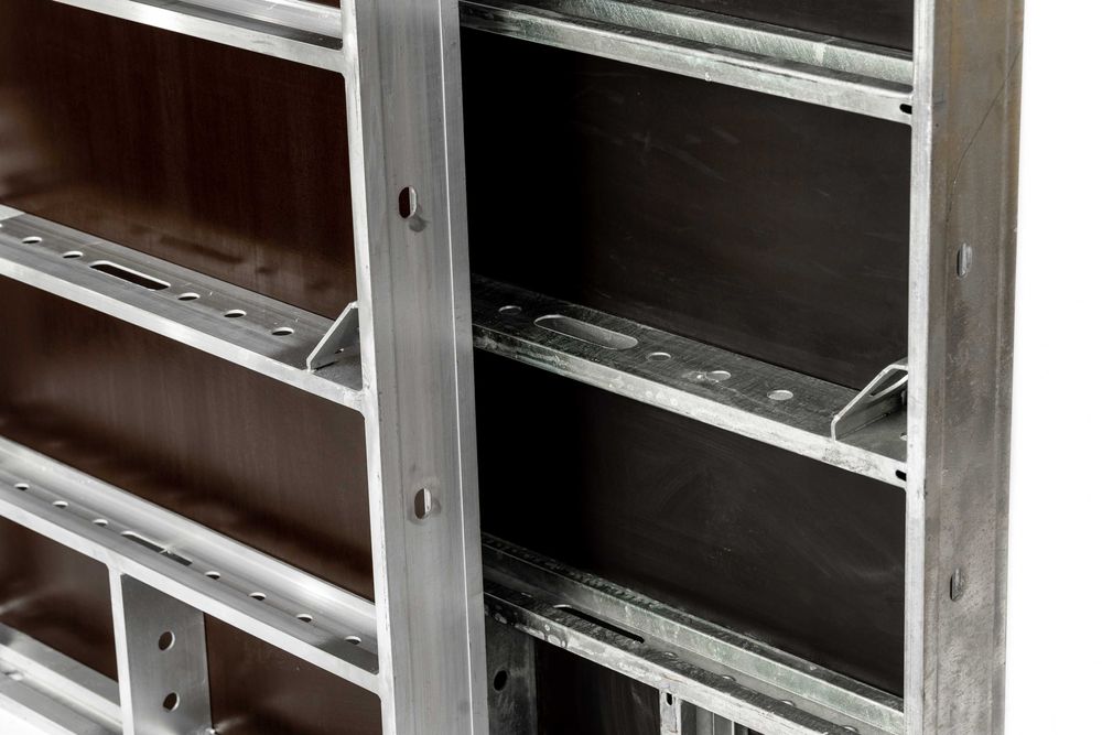 Płyta Bauframe-Alu 90x300 szalunek budowlane płyty sklejka brzozowa