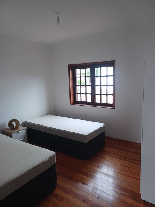 Arrendamento residencial de apartamento em rua Maria Júlia Borbon, 48