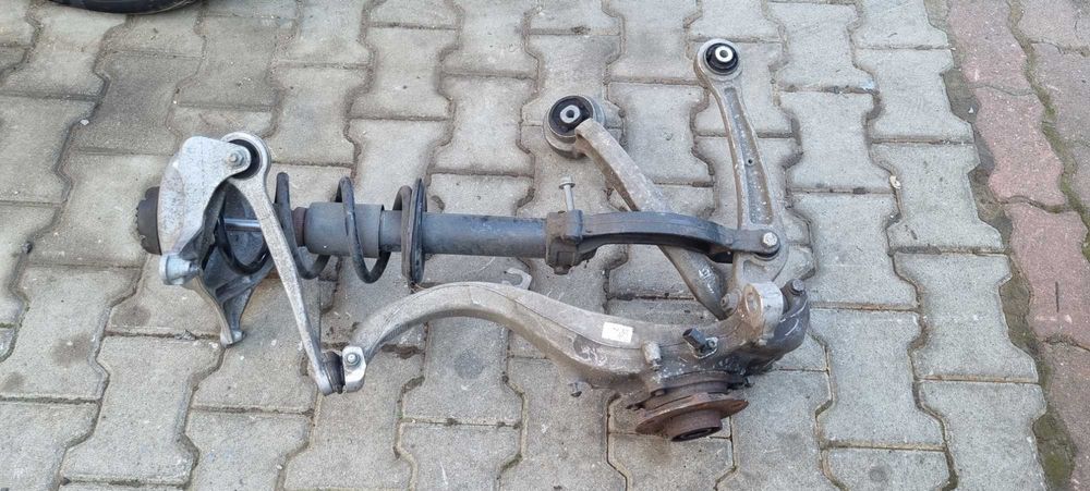 Zwrotnica lewa 4g0.407242d audi a6 c6 q5
