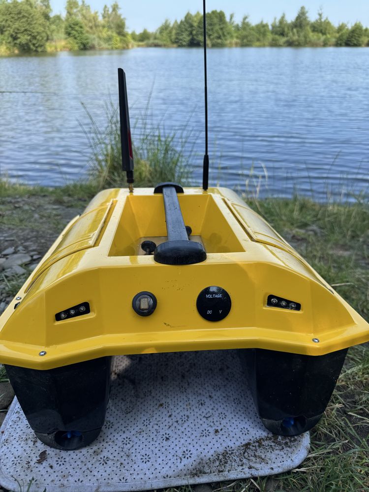 Łódka zanętowa magnum mini x-pilot , toslon tf520 lipo