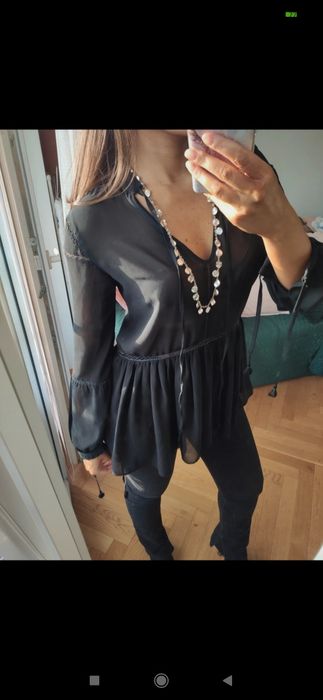 Czarna szyfonowa bluzka boho z baskinką