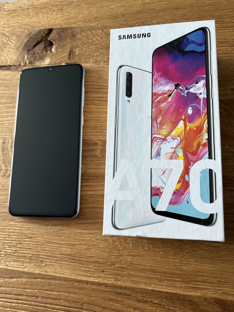 Smartphone Samsung A70 biały perłowy stan idealny