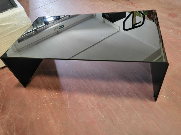 Vendo mesa apoio em vidro fusco preta,80x1mt