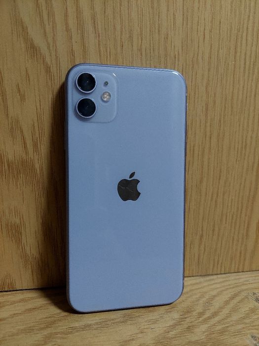 iPhone 11  128ГБ