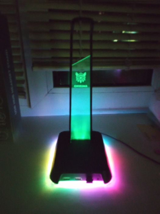 Підставка для навушників