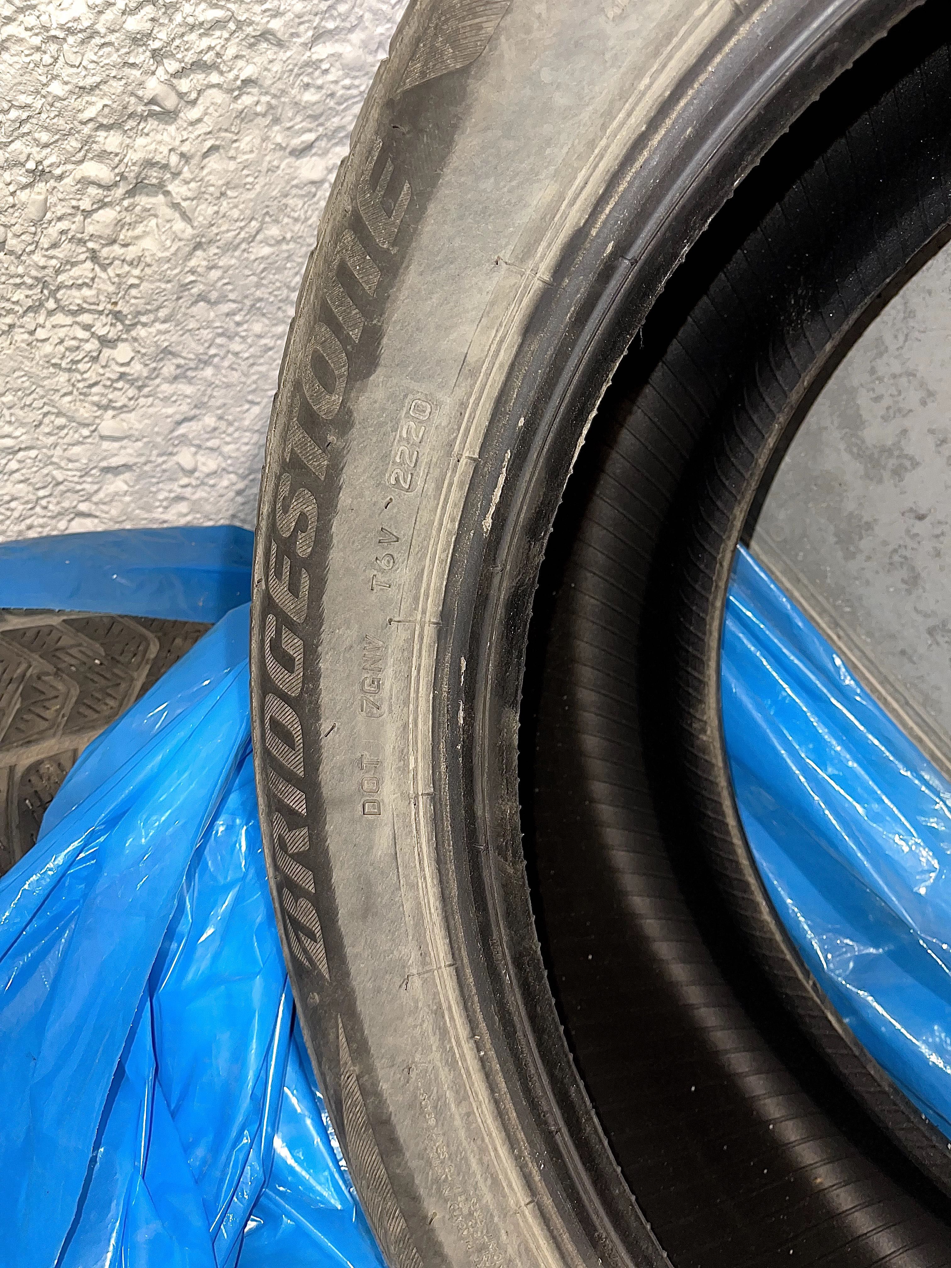 Używane Opony Bridgestone 235/50R19