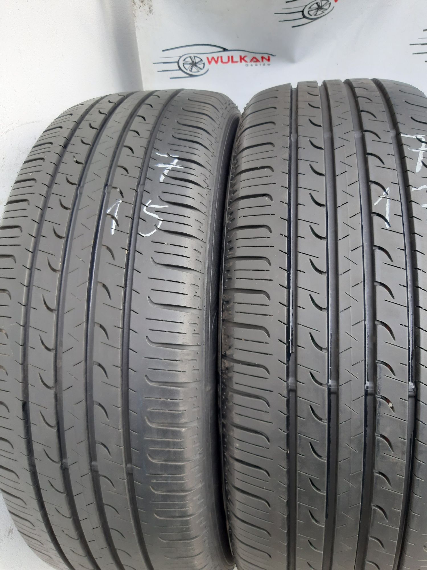 2x 225/55r19 99V Goodyear EfficientGrip SUV 4x4