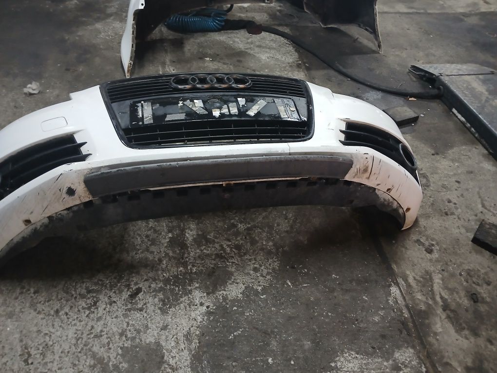 Zderzak przedni Audi a3 8p lift s-line ly9c