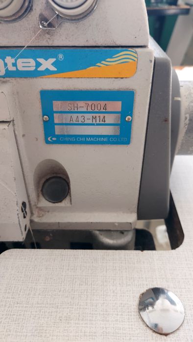 Máquina industrial cose  corte Kingtex