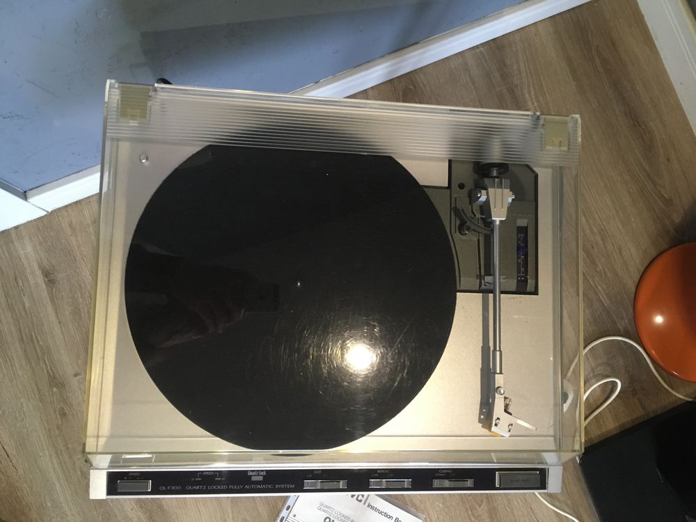 JVC QL-F300 gramofon direct drive automatic