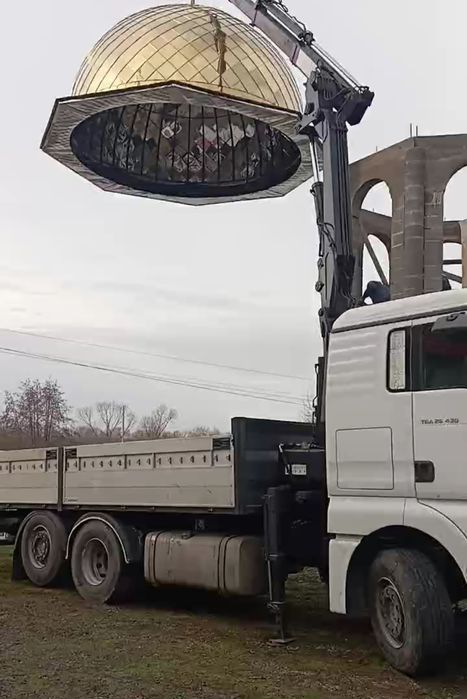 Послуги   МАНІПУЛЯТОРА.Вантажні перевезення Кран-маніпулятор