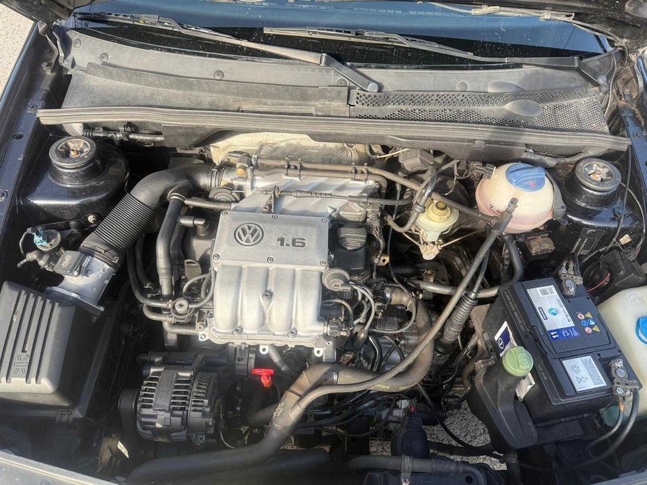 VW Golf 3 1.6 Cabrio - caixa de 5 velocidades e 3 portas