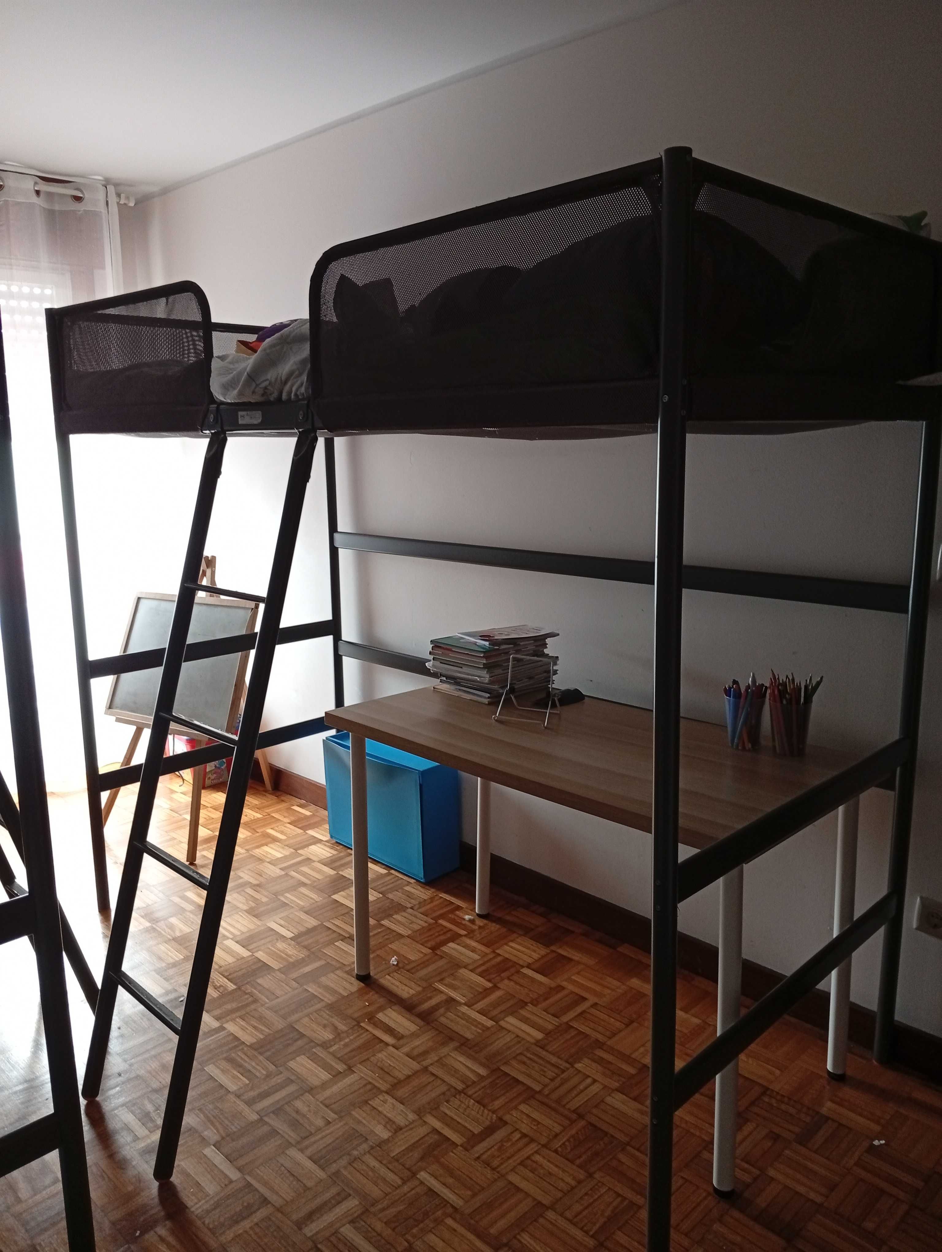 Cama de solteiro