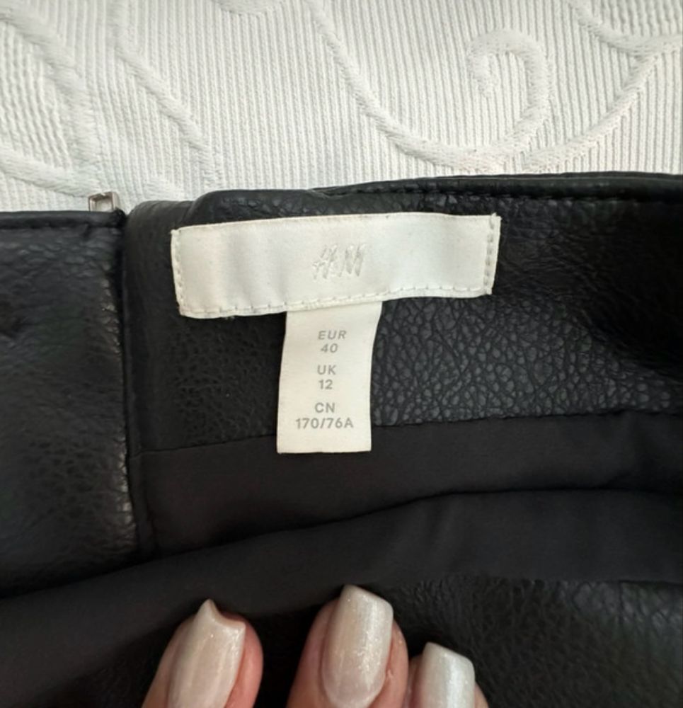 Saia polipele H&M