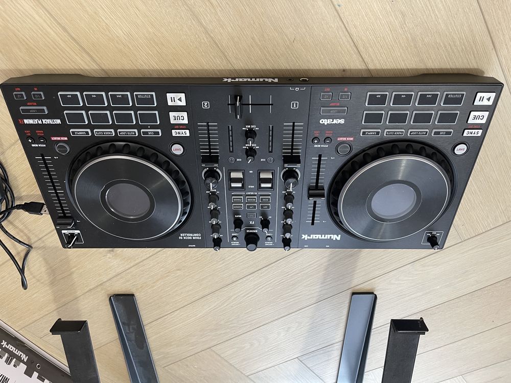 Numark Mixtrack Platinum FX 4 kanaly jak nowy!