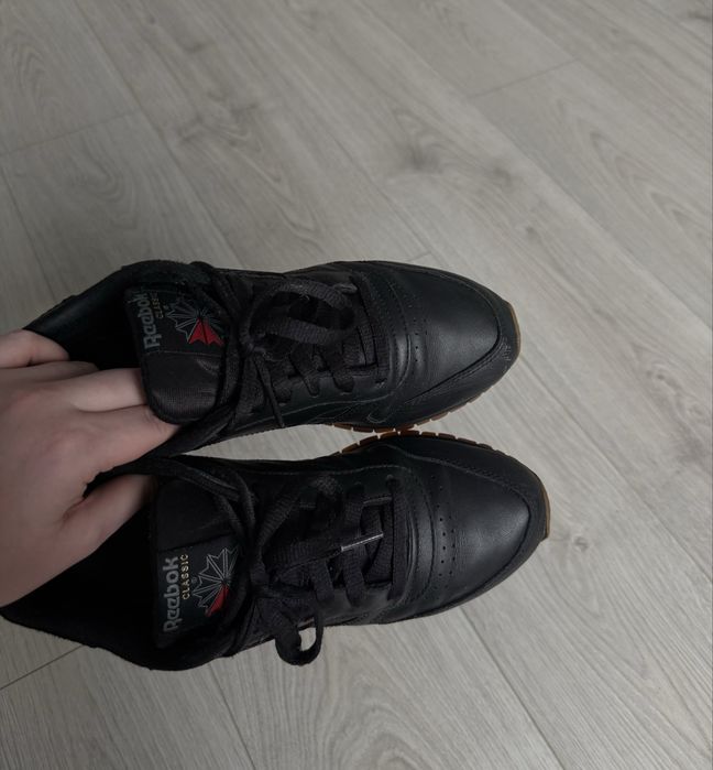 Reebok Classic czarne 37,5