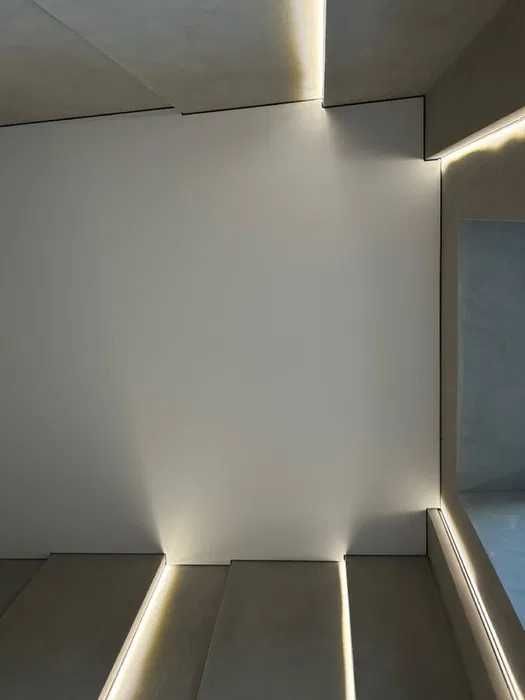 Натяжні стелі, натяжні потолки, матові, сатинові, білі, глянцеві стелі