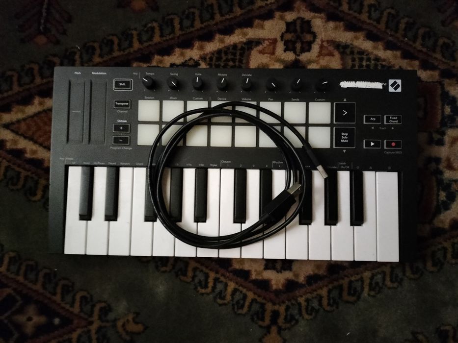 Novation Launchkey mini mk3