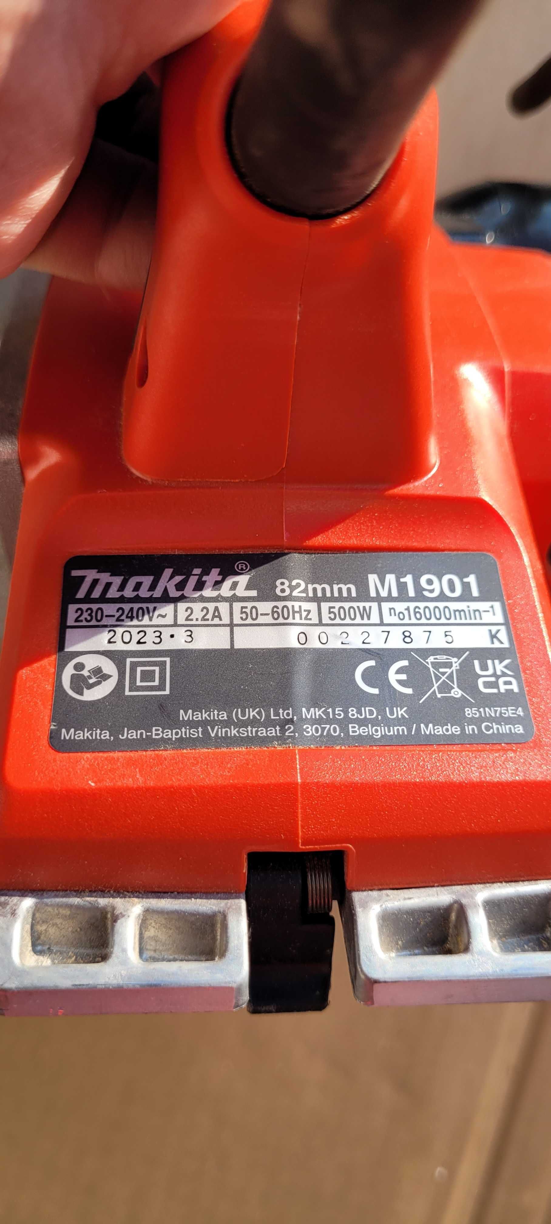 MAKITA M1901 Strug do drewna 500W 82mm SERIA MAKITA MT