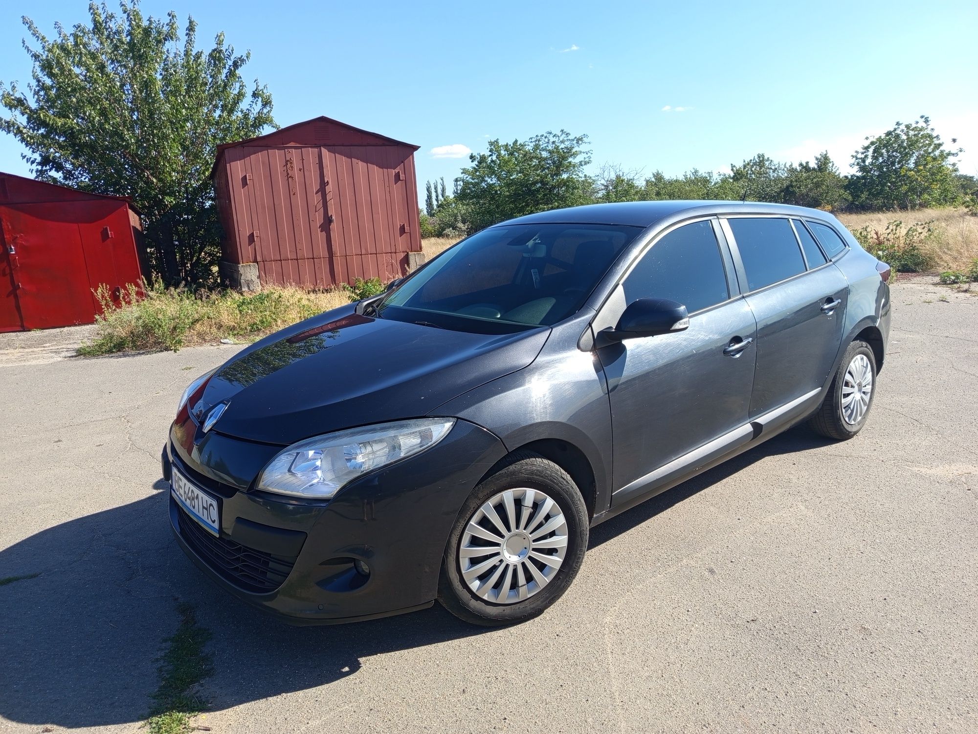 Продаю Рено Меган 3
