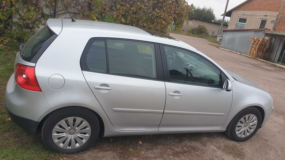 Volkswagen golf 1.6 MPI