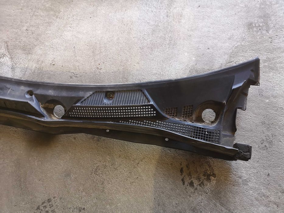 Podszybie uszczelka przód Nissan Almera N16 lift oryginał EU