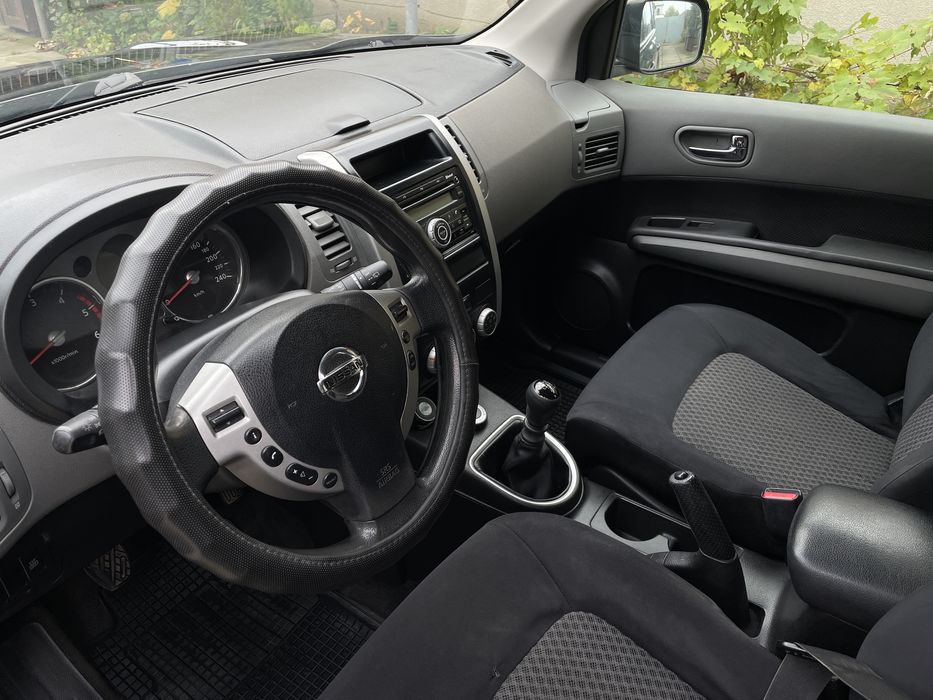 Nisan x-trail повний привід