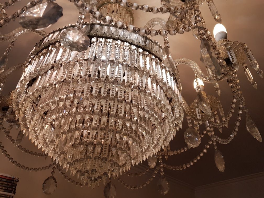 Lustre cristal.impecavel.motivo tecto baixo.