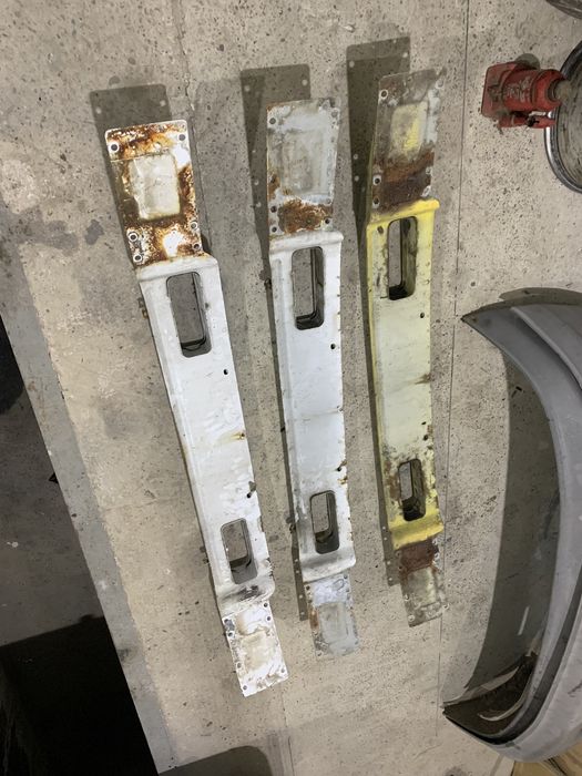 Підсилювач бампера буфер усилитель балка віто vito w638