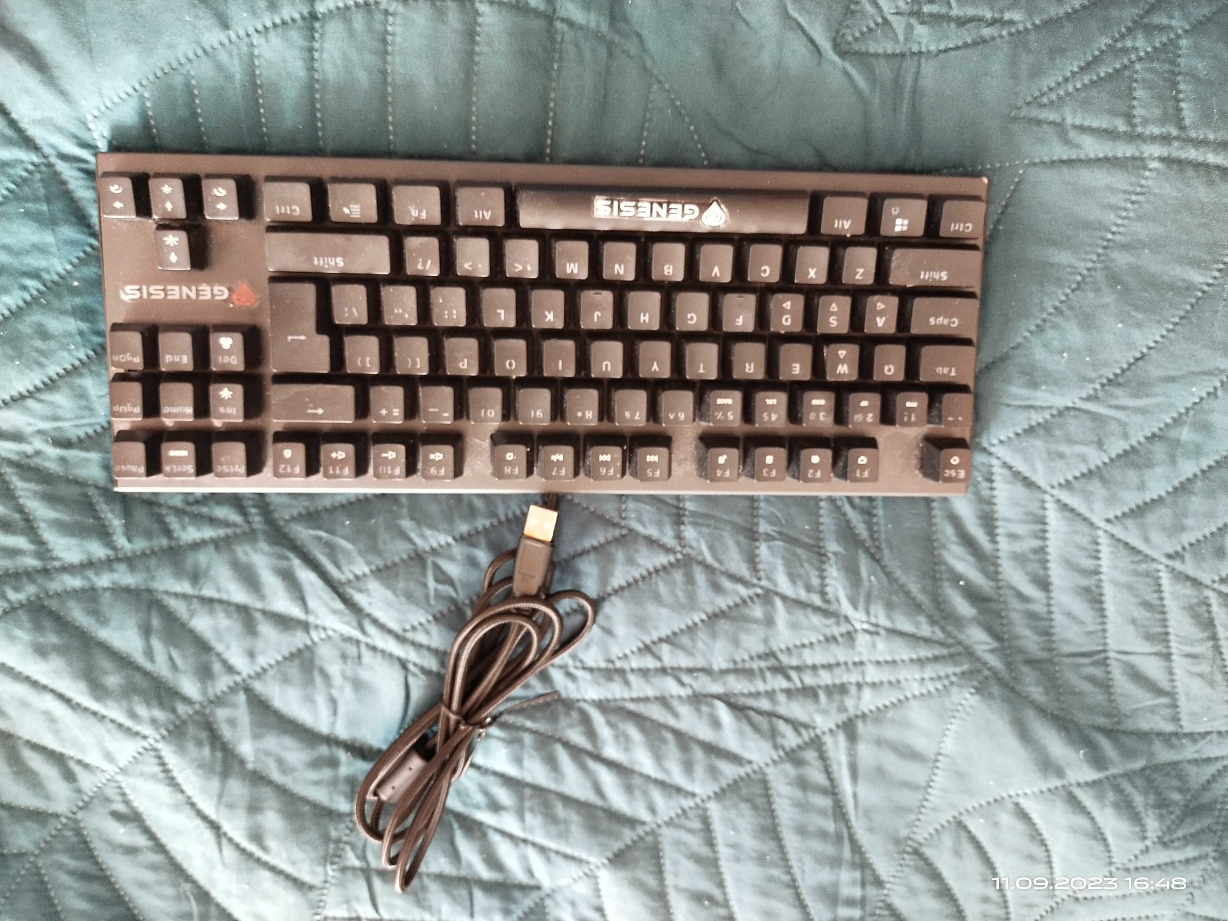 Genesis Thor 303 TKL