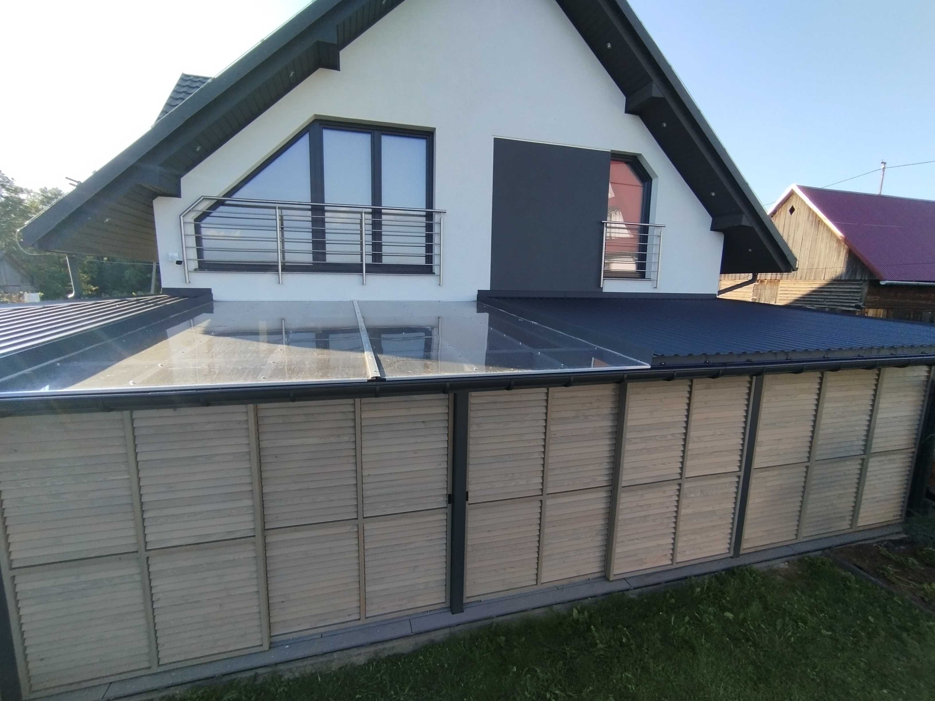 konstrukcje tarasowe , zabudowa żaluzjami z drewna , krycie poliwęglan
