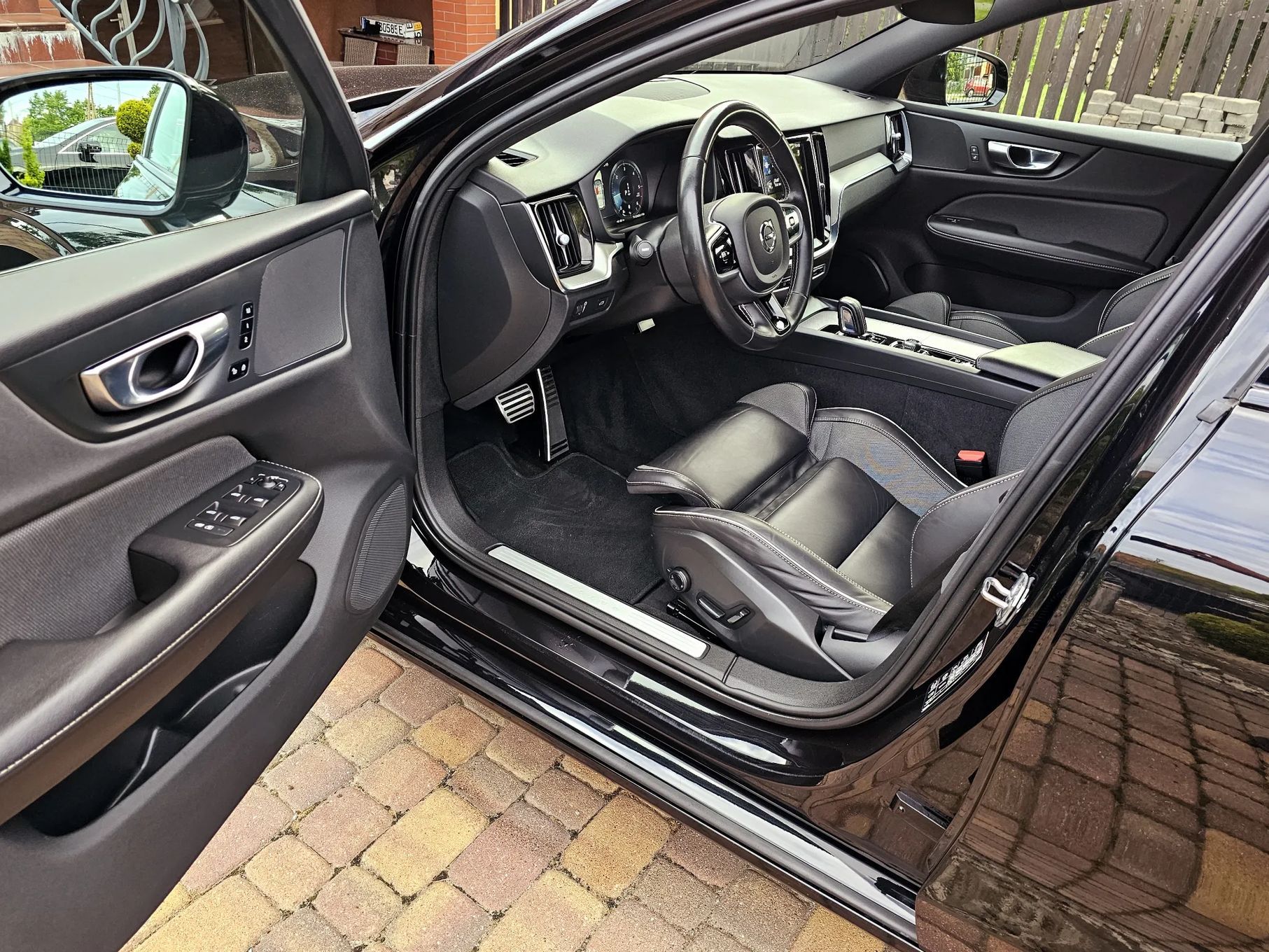 Volvo V60 R-DESiGN BLACK EDiTiON! Keyless^Kamera^Ele.Klapa^Skóra+Pamięc+Grzane
