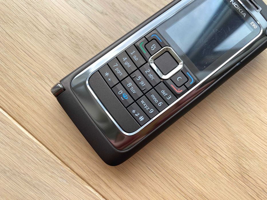 Nokia Е90 ( Mocca ) - НОВИЙ ! - Оригінал - vintage phone ретро e90